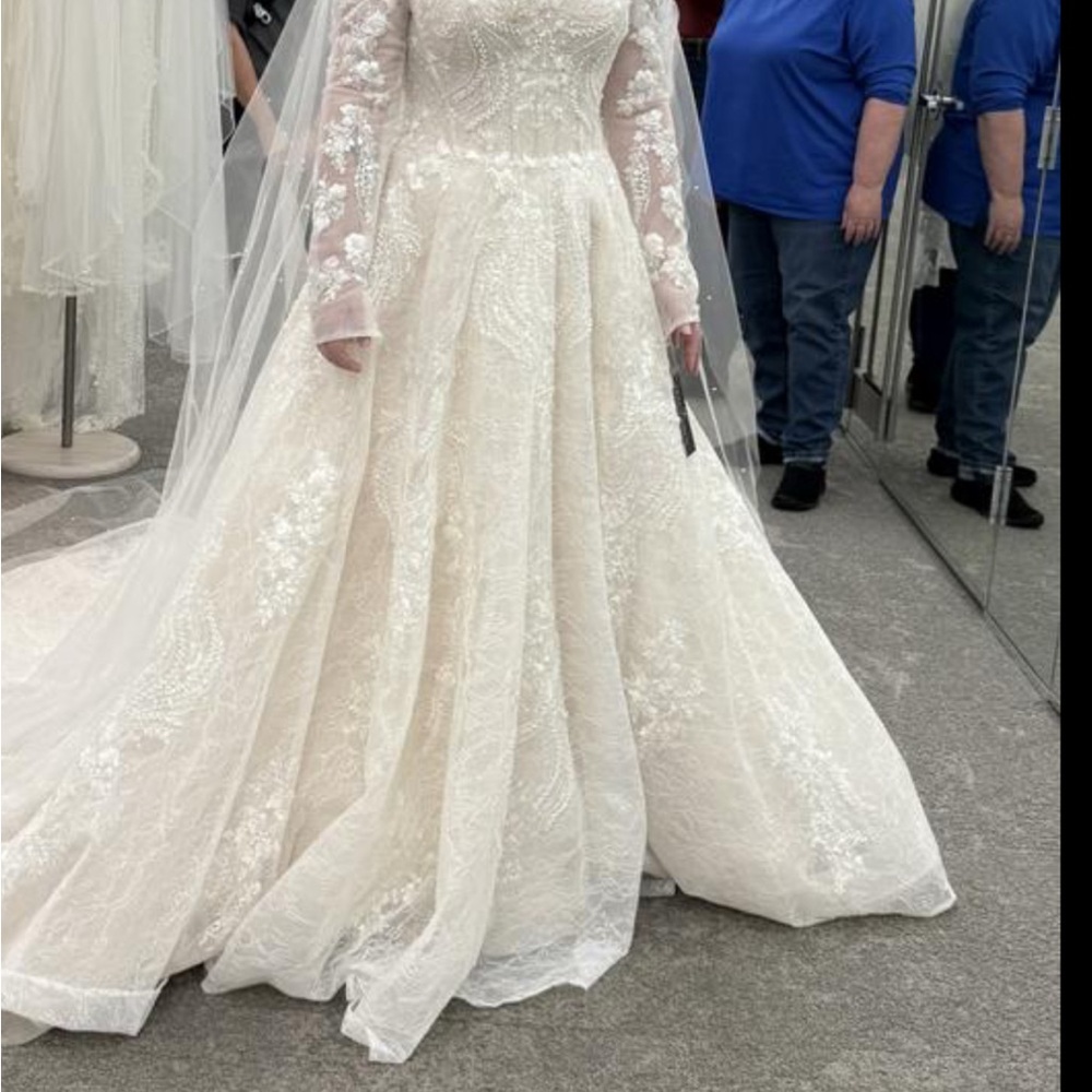 Oleg Cassini Ivory White Elegant Cream Off-Shoulder Lace Beaded Dress - Picture 2 of 11